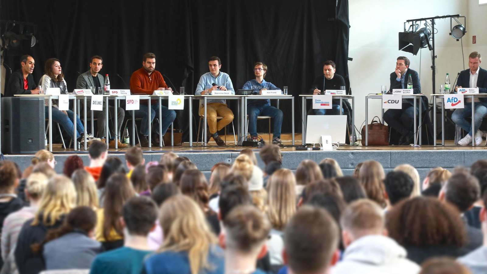 36984931 oli llgkandidatenpodium 4c 2YMH