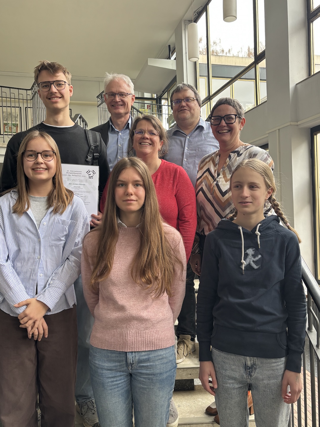 Linus Kolb und Janina Krug in den Olympiaden der Naturwissenschaften erfolgreich in Runde 2
